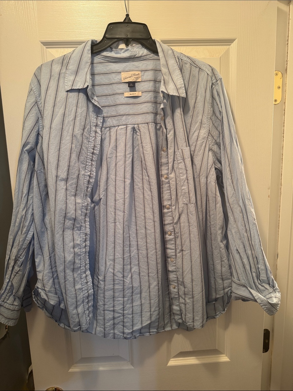 Universal Thread Light Blue Striped Long Sleeve Button-Up